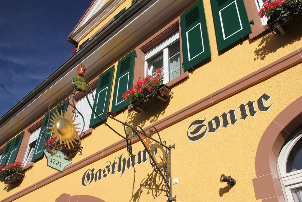 Weinhotel / Gasthaus Zur Sonne Ihringen Kültér fotó