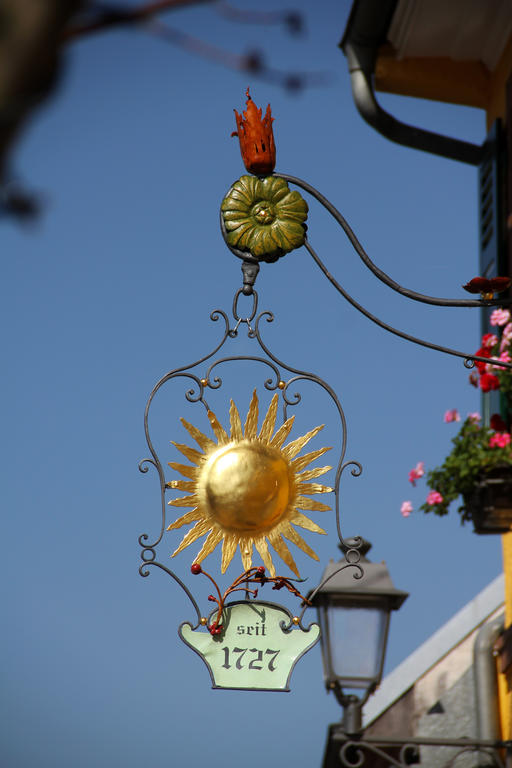 Weinhotel / Gasthaus Zur Sonne Ihringen Kültér fotó