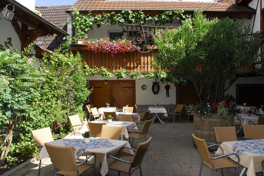 Weinhotel / Gasthaus Zur Sonne Ihringen Kültér fotó